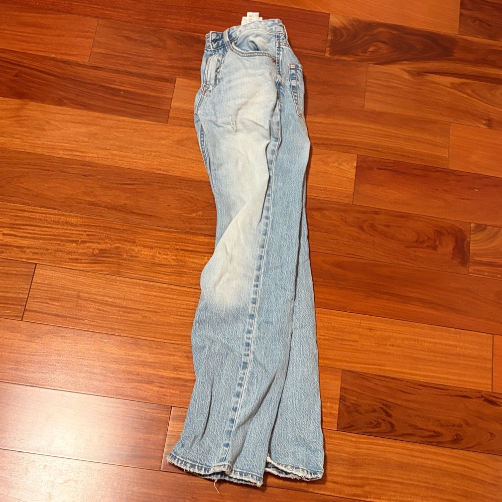 Classic Light Blue Women's Jeans Stradivarius